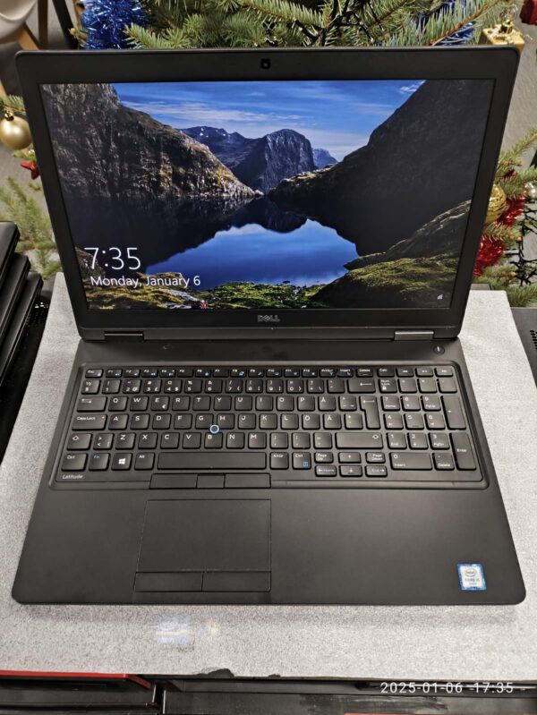 Dell Latitude 5580 15.6 FHD IPS i5-6300u 8GB 512GB SSD