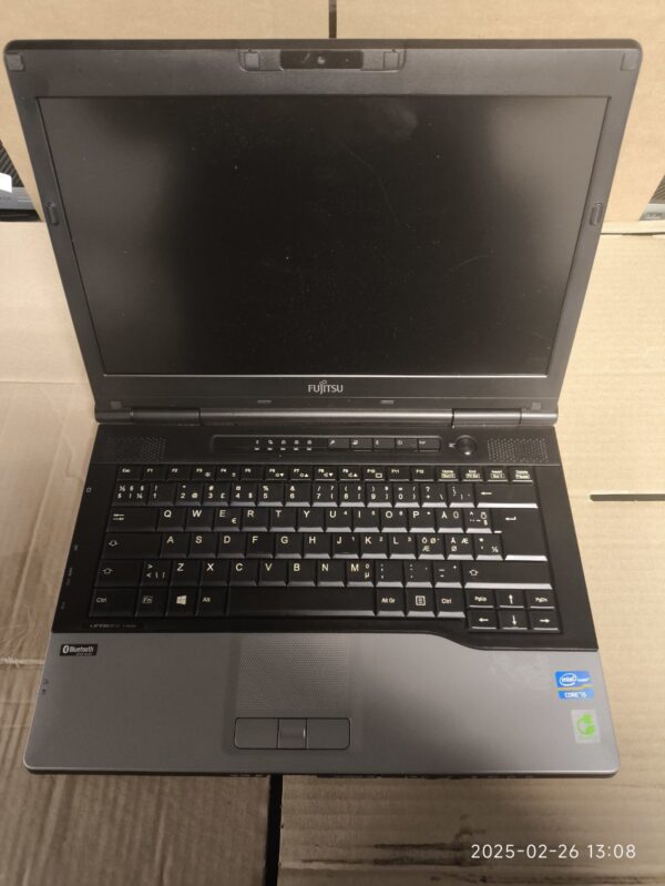 Fujitsu LifeBook S752 14.0 HD+ i5-3230M 4GB 500GB HDD 0% - Nesuinstaliuotas