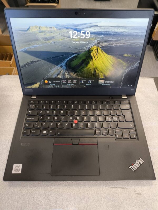 Lenovo ThinkPad X13 Gen 1 13.3" FHD IPS i5-10210U 16GB 256GB 17%