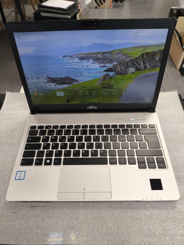 Fujitsu LifeBook S936 13.3 2560*1440 i7-6600u 8gb 512gb SSD 36%