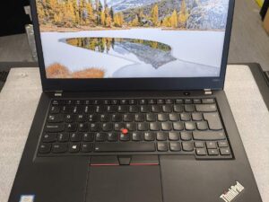 Lenovo Thinkpad T480s 14.0 Fhd Ips i5-8350u 8gb 256gb SSD 11% Su defektais - Type C neveikia