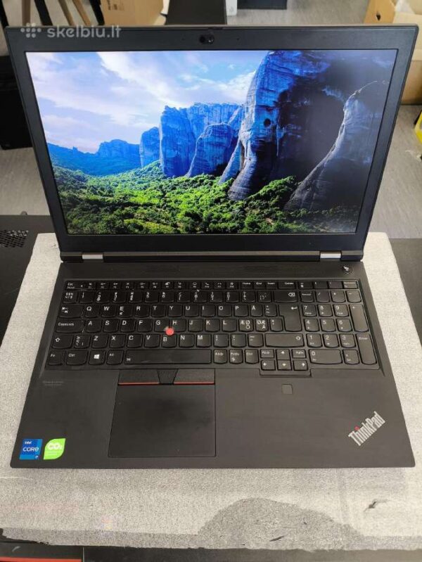 Lenovo ThinkPad P15 2nd Gen 15.6 FHD IPS i7-11800h 32GB 512GB SSD RTX A3000