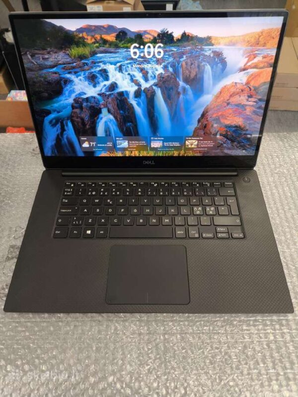 DELL Precision 5540 15.6 4k Ips Touch i7-9850h 16gb 512gb T1000 4gb 0%