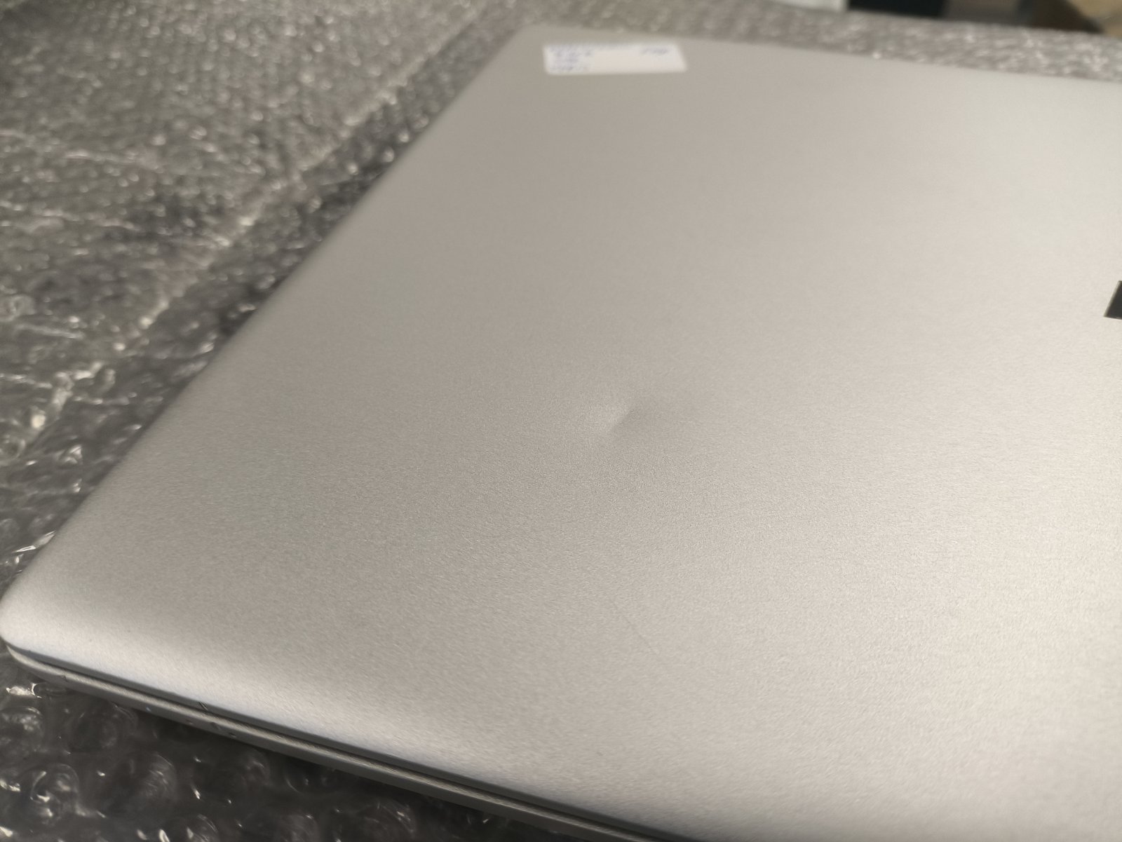 HP EliteBook 745 G5 14.0 FHD IPS, Ryzen 3 Pro 2300U 8GB 128GB SSD 0%, Palūžę vyriai. - Image 5