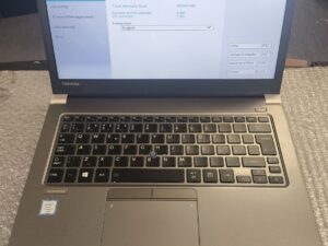 Nešiojamas kompiuteris Toshiba PORTEGE Z30-C 13.3 FHD IPS i7-6500U 16GB 256GB SSD 26%