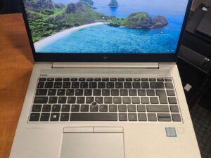 HP EliteBook 840 G6 14.0 Fhd i5-8365u 16gb 256gb 18%