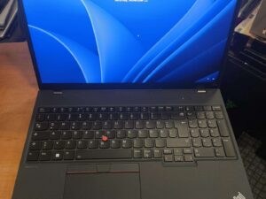 T16 G2 16.0 2560*1600 Ryzen 7 7840u 32GB 1TB SSD 24 Mėn garantija , baterijai taipogi 24 mėn garantija