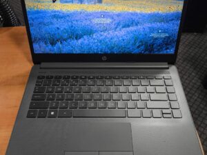 HP 245 G9 14" Fhd Ips Ryzen 3 5425u 8gb 3200MHz, antras lizdas laisvas 1TB SSD, 0% baterijos susidėvėjimas