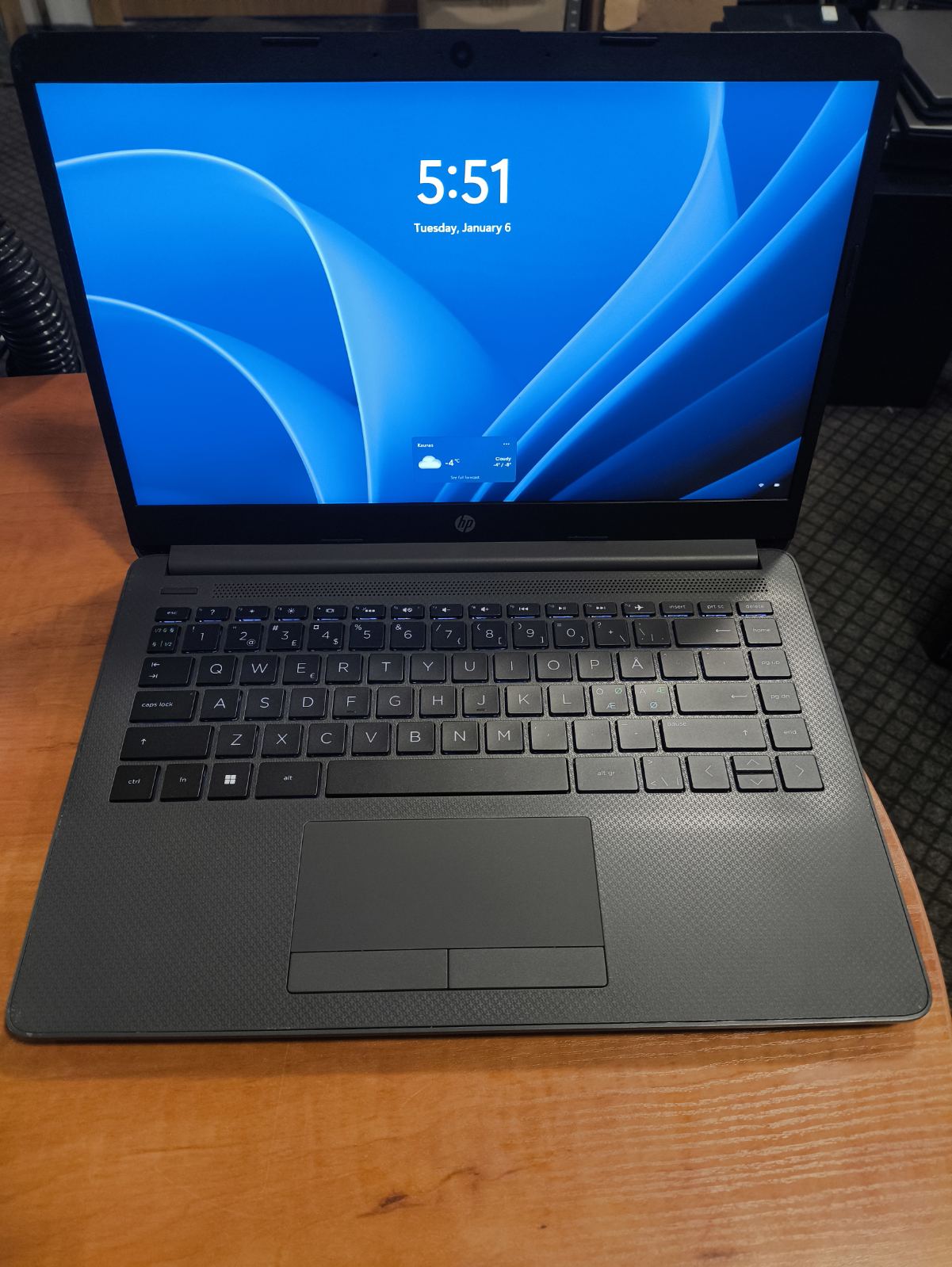 HP 245 G9 14" Fhd Ips Ryzen 3 5425u 8gb 3200MHz, antras lizdas laisvas 512GB SSD, 0% baterijos susidėvėjimas