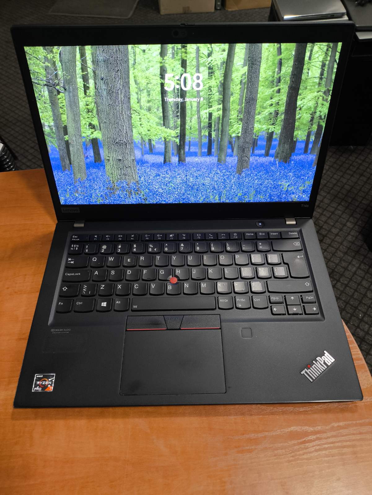 Lenovo Thinkpad T14s Fhd Ips 400 Nit ekranas Ryzen 7 4750u 16gb 256gb 11%, ekrane yra baltas taškelis