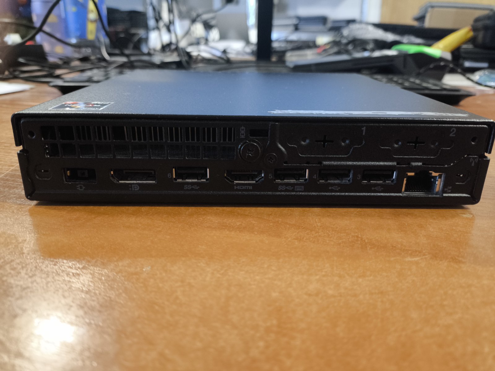 Mini Pc Lenovo M75q Gen 2 AMD Ryzen 3 5350GE 16GB 512GB SSD, HDMI, Display port, 6vnt USB - Image 2