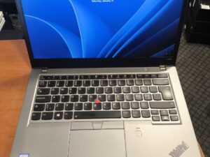 Lenovo Thinkpad T480s 14.0 Fhd Ips i5-8250u 8gb 256gb SSD 18% Su defektais kosmetiniai, vienas baltas taškas ekrane