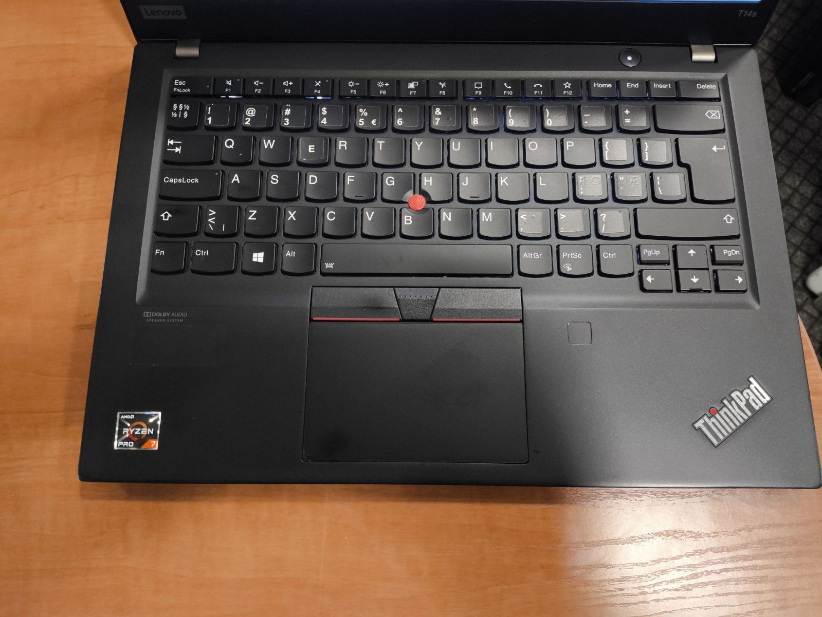 Lenovo Thinkpad T14s Fhd Ips 400 Nit ekranas Ryzen 7 4750u 16gb 256gb 11%, ekrane yra baltas taškelis - Image 2