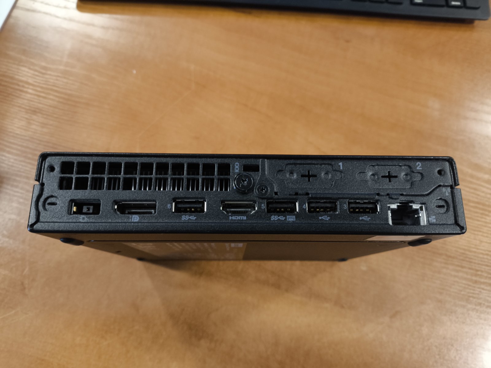 Mini Pc Lenovo M75q Gen 2 AMD Ryzen 3 5350GE 16GB 512GB SSD, HDMI, Display port, 6vnt USB - Image 3