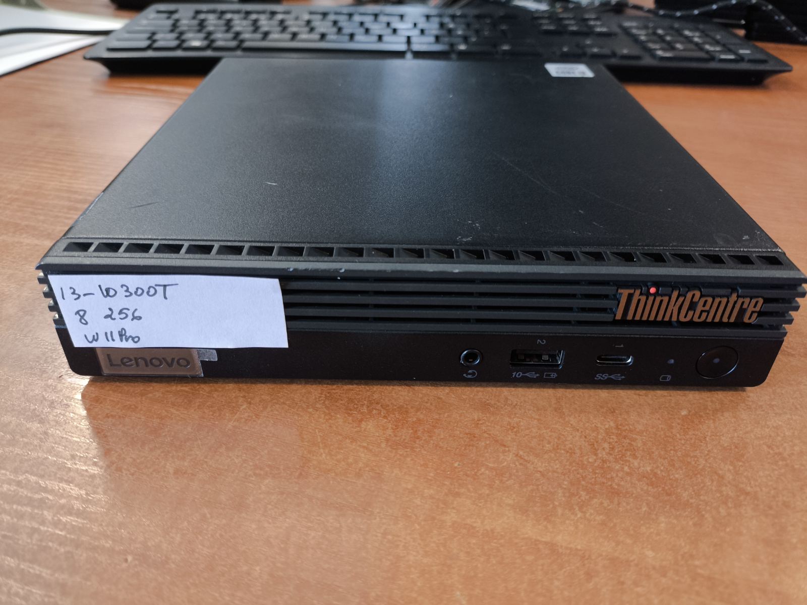 Lenovo M70q Mini PC i3-10300T 8GB 256GB SSD Sata, HDMI, Display port jungtys