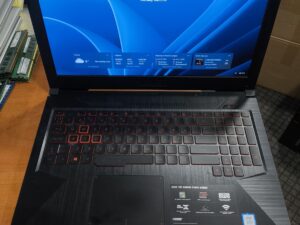 Gamming laptop 15.6 60Hz i5-8300H 16GB 256GB SSD + 1TB HDD 25%, GTX 1060 3GB