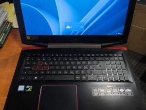 Gamming laptop 15.6 60Hz i5-7300HQ 8GB 256GB SSD + 1TB HDD , 34%, GTX 1050 Ti 4GB Pakeista termo pasta