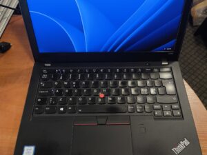 Lenovo Thinkpad X270 12.5" FHD IPS i5-7200U 8GB 256GB SSD 12%