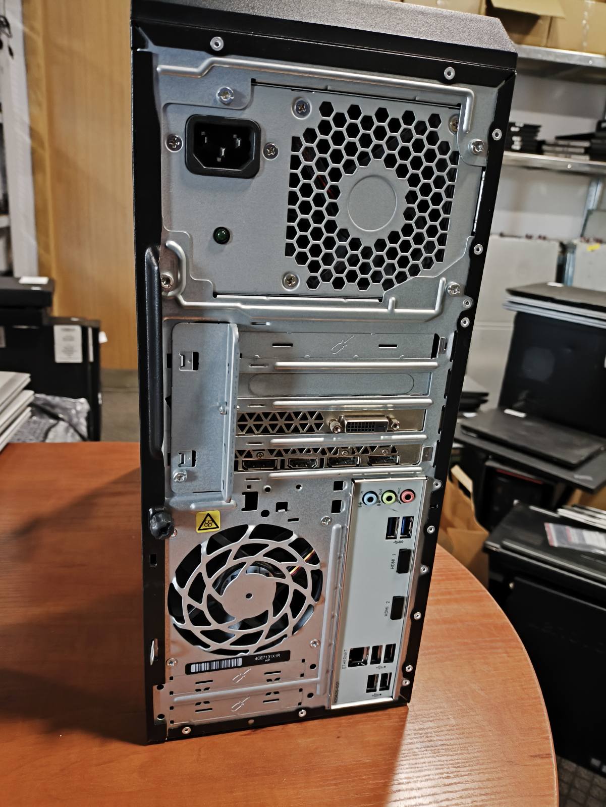 HP Omen 870-218no I7-7700k 32gb Ddr4 512gb SSD Gtx 1080 8gb - Image 3