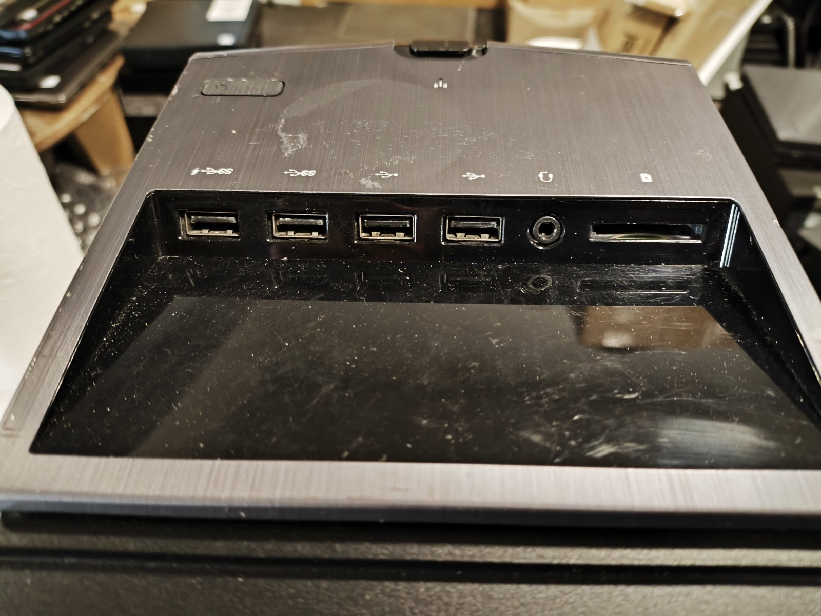 HP Omen 870-218no I7-7700k 32gb Ddr4 512gb SSD Gtx 1080 8gb - Image 2