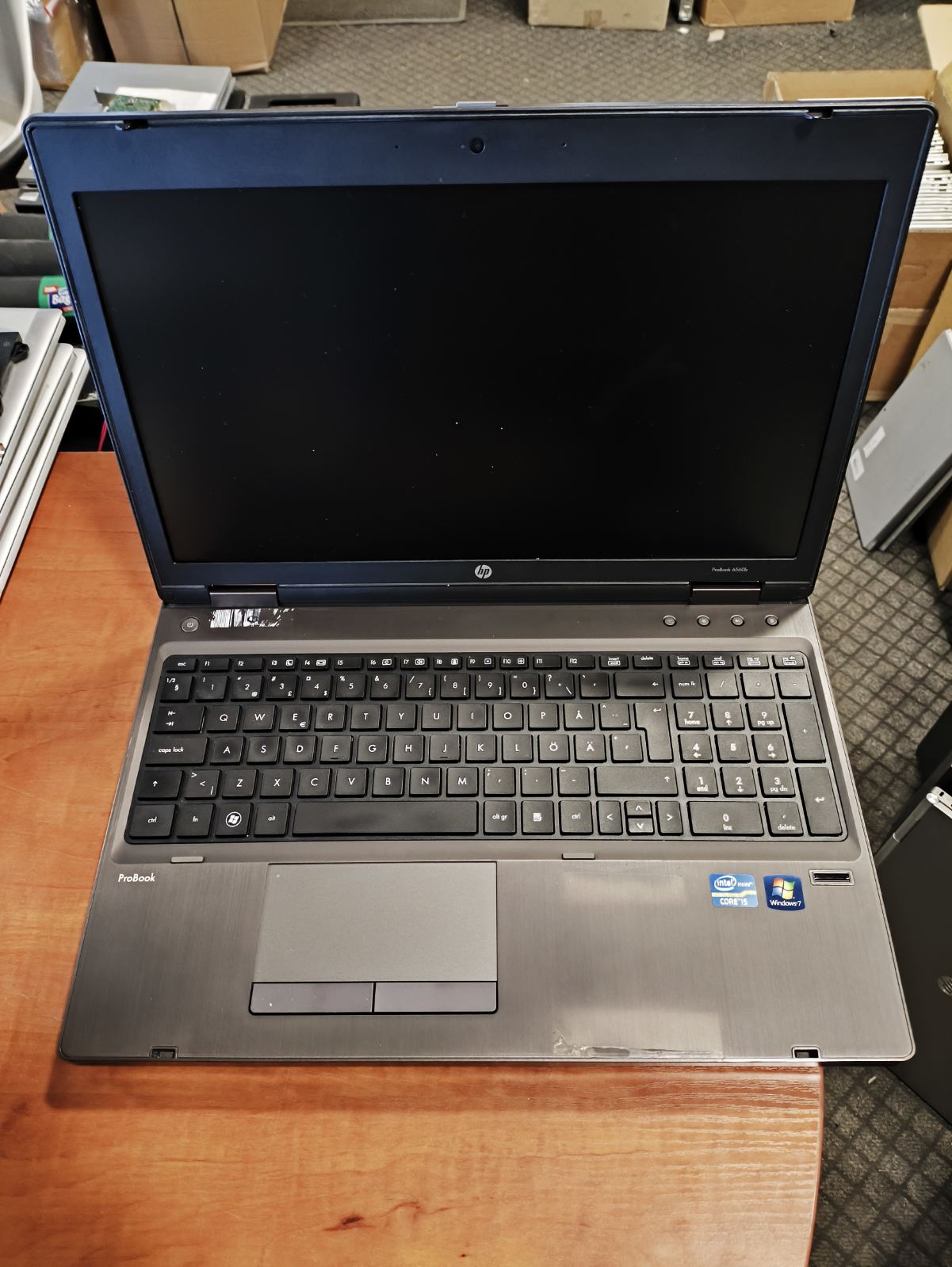 HP ProBook 6560b 15.6 I5-2450M 4GB 128 SSD, Baterijos būklė neaiški iki galo, bet krauna