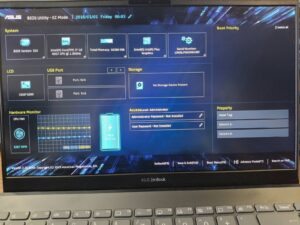 Asus ZenBook 14 UX425 14" i7-1065G7 16GB RAM, BE SSD DISKO, Bloga baterija, BE KROVIKLIO