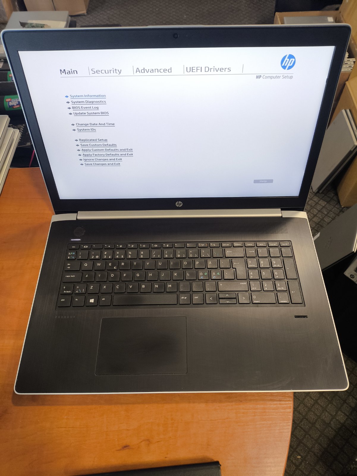 HP ProBook 470 G5 17.3 Fhd Ips i5-8250u 16gb 256gb Nvidia 930MX 29%