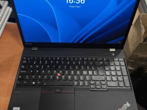 Lenovo Thinkpad T15 Gen 1 15.6" FHD IPS i5-10210U 16GB 256GB 10% Web camera neveikia
