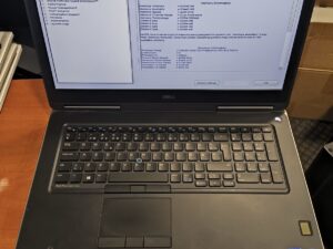 Dell Precision 7710 17.3 FHD IPS i7-6820HQ 64GB RAM 512GB SSD M3000M 4GB 26%