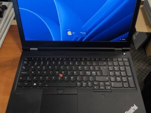 Lenovo ThinkPad P15 Gen 2 15.6 FHD IPS i7-11800h 16gb 512gb T1200 4gb 9%