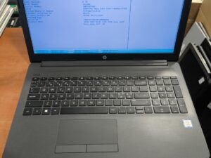 HP 250 G7 15.6 FHD TN i3-7020u 8GB 256GB SSD 11%