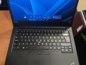 Lenovo ThinkPad E495 14.0 Fhd Ips Ryzen 5 3500u 8GB 512GB SSD 12%