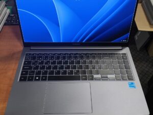 Samsung Galaxy Book 4 15.6 Fhd Ips i3-1315u 8gb 256gb SSD 0%