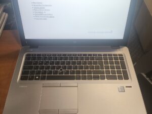 HP EliteBook 850 G3 15.6 Fhd TN i5-6200u 8gb 256gb 17%