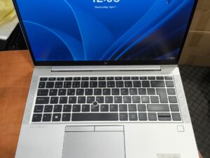 HP EliteBook 845 G8 14" FHD IPS RYZEN 3 Pro 5450U 16GB 512GB 29%