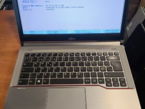 LIFEBOOK E744 14.0 i3-4000M 4GB 320GB HDD 41%