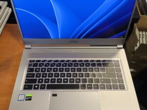 MSI Prestige P65 Creator 15.6 FHD IPS 60Hz i7-9750H 16GB 512GB SSD GTX 1660 Ti-Max-Q 6GB 42%