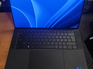 Dell Precision 5560 15.6 FHD IPS Intel I7-11850H 32GB 512GB SSD RTX A2000 4GB 35%