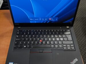 Lenovo Thinkpad T490 14.0 FHD IPS 400 Nitų i5-8265U 8GB 256GB 18%