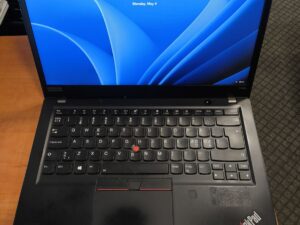 Lenovo ThinkPad T490S 14.0 FHD IPS Touchscreen, I5-8365u, 16GB, 512GB SSD 22% Su kolonėlių defektu, C Grade