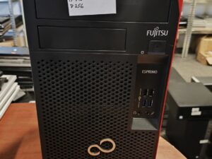 Fujitsu Esprimo P558 i5-8400 8GB 256GB SSD 2vnt Com port, DVI, Display port