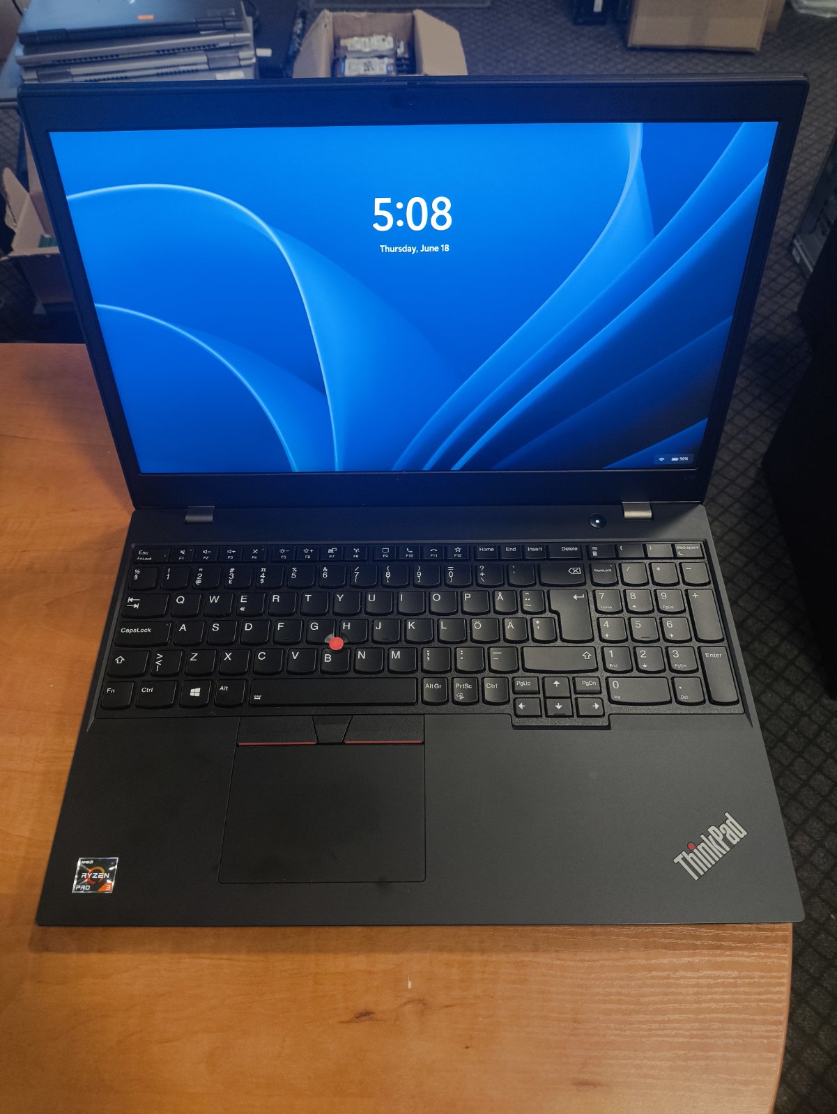 ThinkPad L15 Gen 1 14.0 FHD IPS Ryzen 3 4450U 16GB 256GB 9% 2vnt Type C blogi, 1vnt USB blogas, visi toje pačioje kairėje pusėje esantys.