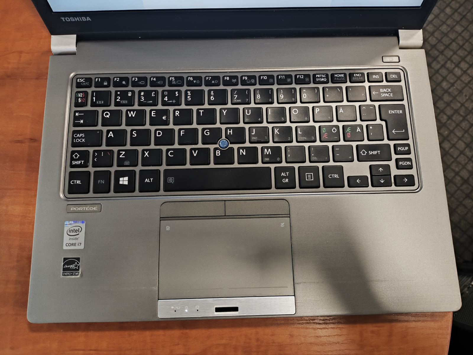 TOSHIBA PORTEGE Z30-A 13.3 FHD IPS i7-4510U 8GB 256GB SSD 12% - Image 2