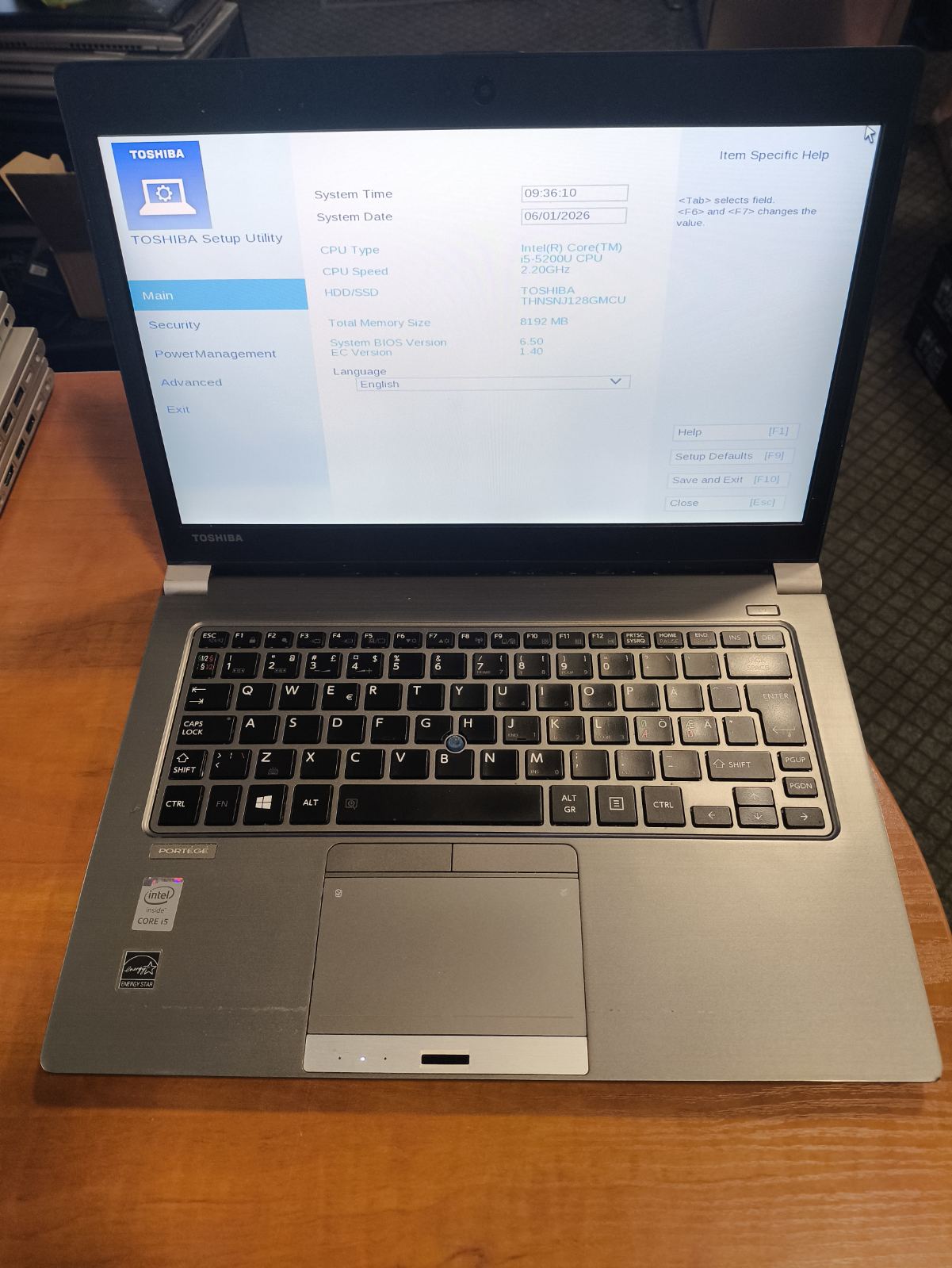 TOSHIBA PORTEGE Z30-B 13.3 i5-5200u 8GB 128GB SSD 69%, SILPNA BATERIJA
