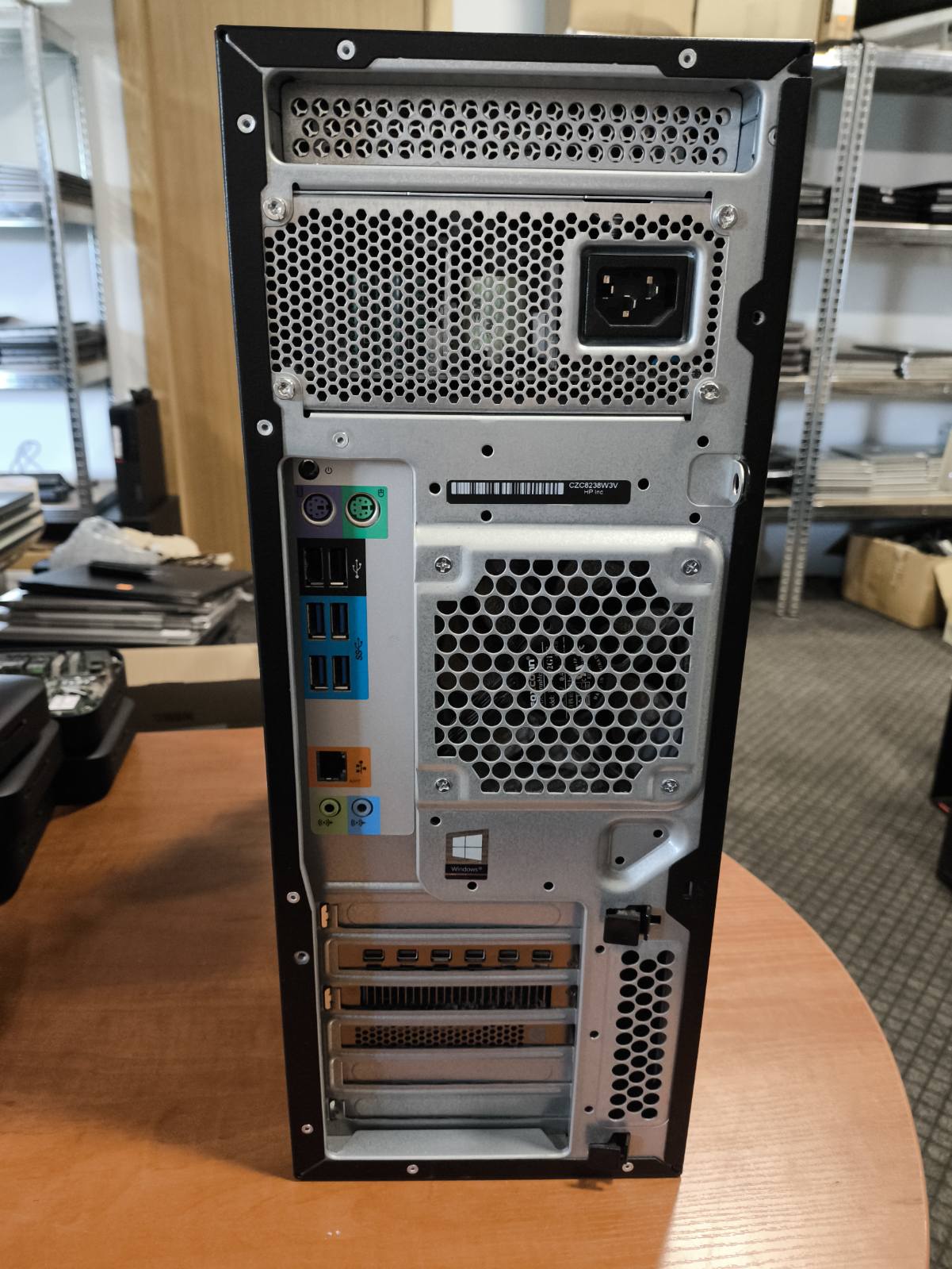 HP Z440 Workstation Intel Xeon E5-2690 V4 14 branduolių 32GB DDR4 Server RAM 1TB NMVe Radeon PRO WX 9100 16GB GDDR5 ! - Image 2