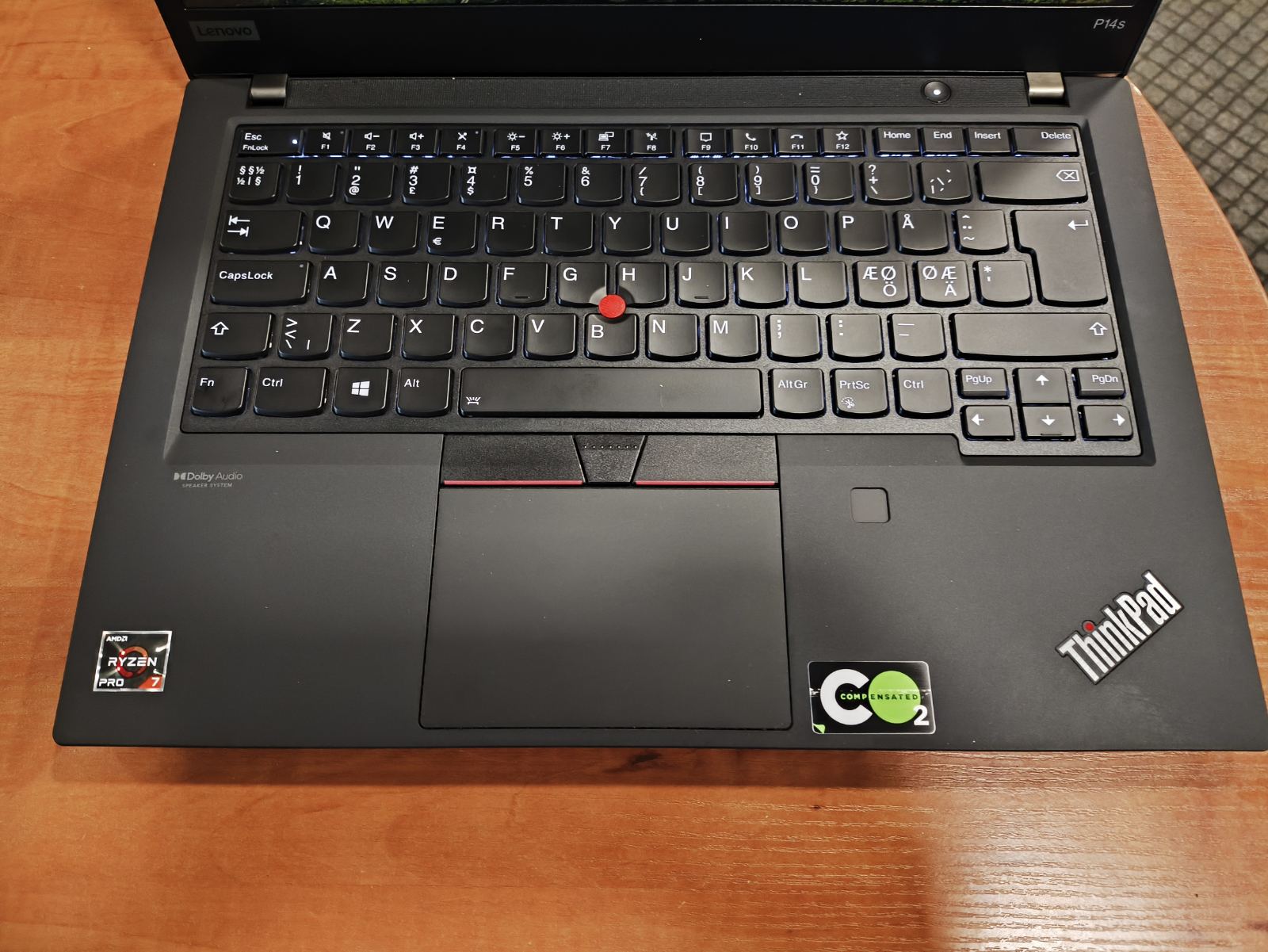 Lenovo ThinkPad P14s 14.0 FHD IPS Ryzen 7 5850u 16gb 256gb 17% - Image 2