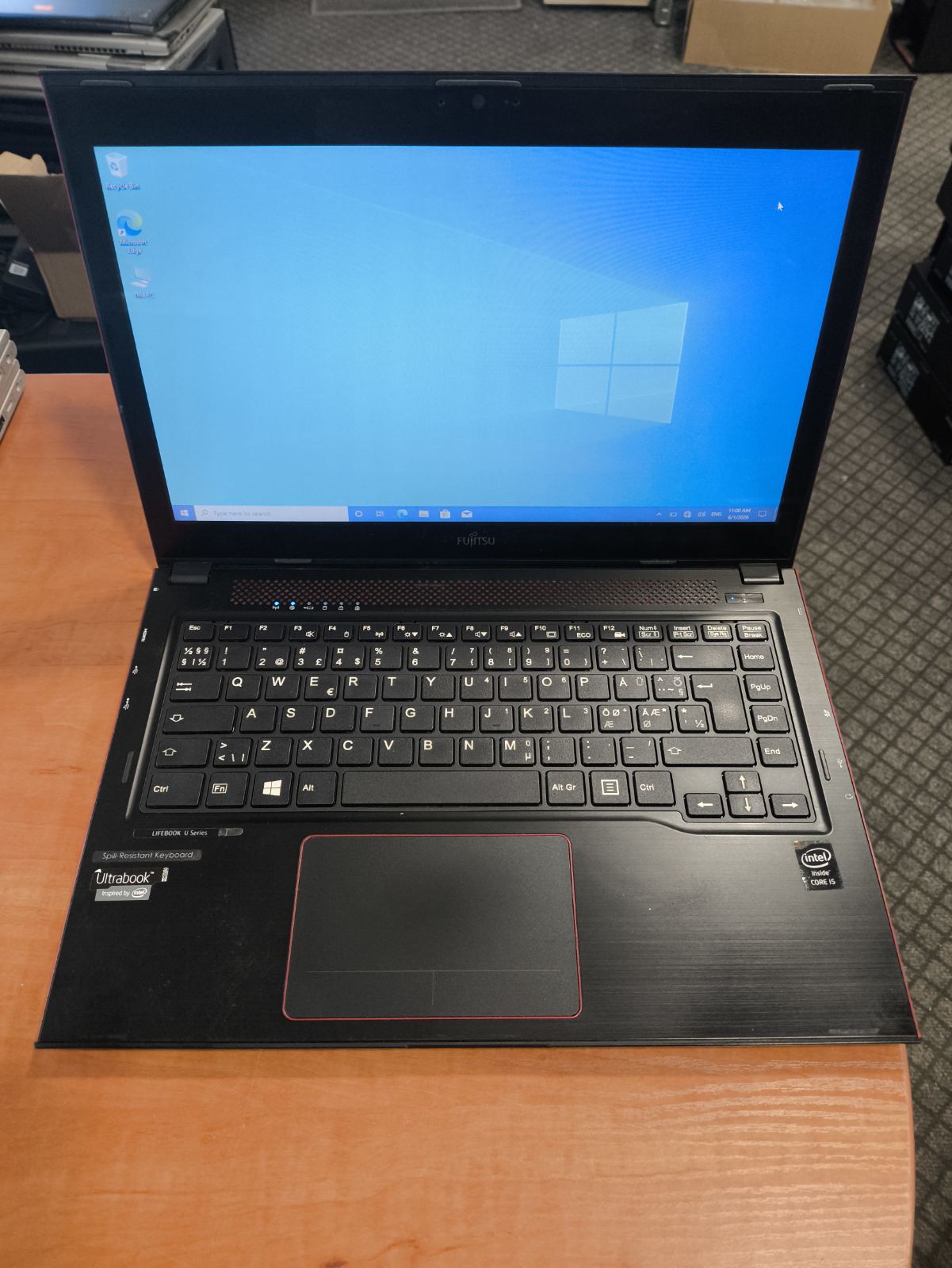 LIFEBOOK U574 13.3 HD Touchschreen i5-4200u 8GB 128GB SSD 10%