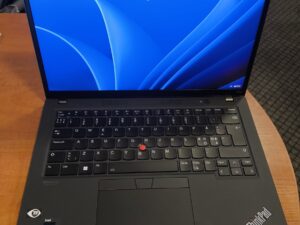 LENOVO ThinkPad T14s Gen3  FHD+ IPS 400 Nit i5-1240p 16gb Lpddr5 256gb 11%