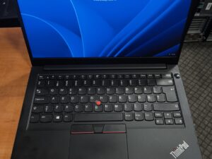 Lenovo Thinkpad 14.0 Fhd Ips Ryzen 3 4300u 8gb 256gb 10%