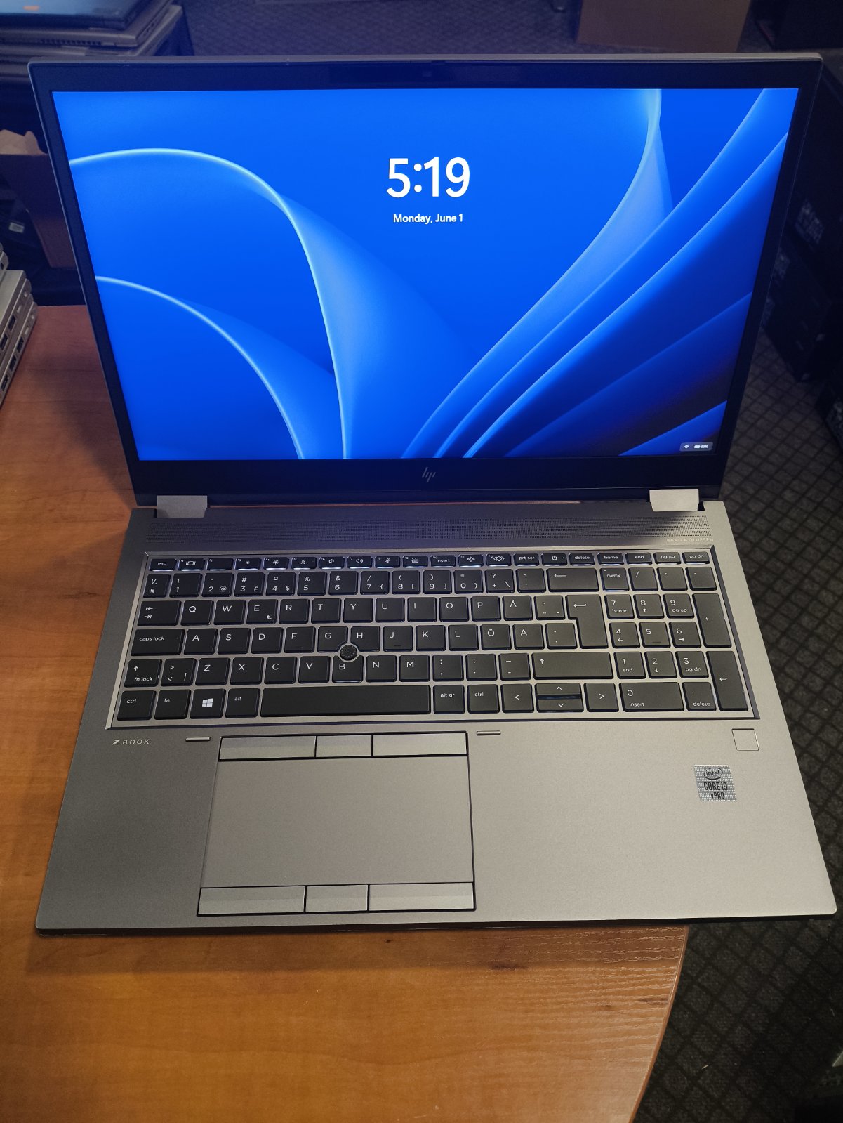 HP ZBook Fury 15 G7 15.6 FHD IPS i9-10885H 32GB 1TB SSD Nvidia RTX 3000 6GB 10%